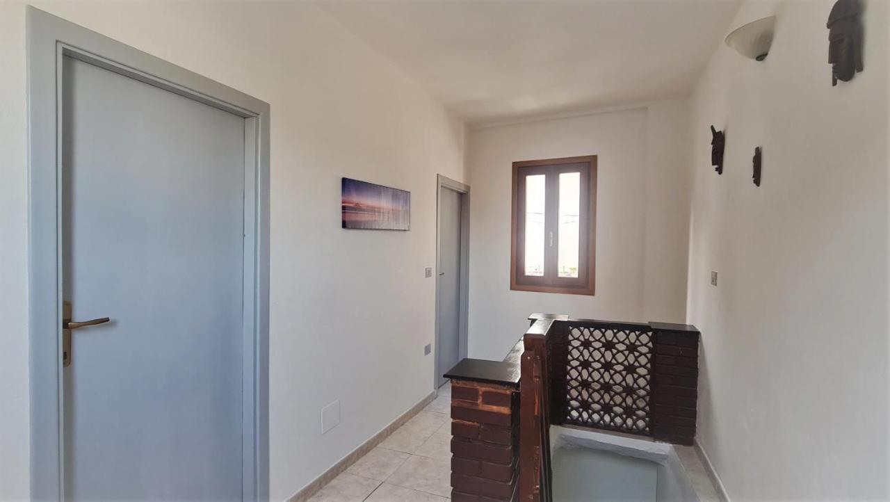 Villa Holiday House In Siniscola Extérieur photo